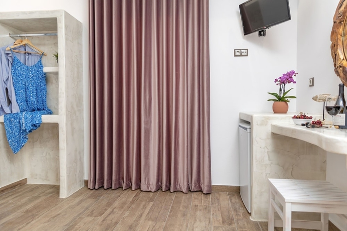 Imagen de la habitación del Hotel Katerina Roza Studios. Foto 16