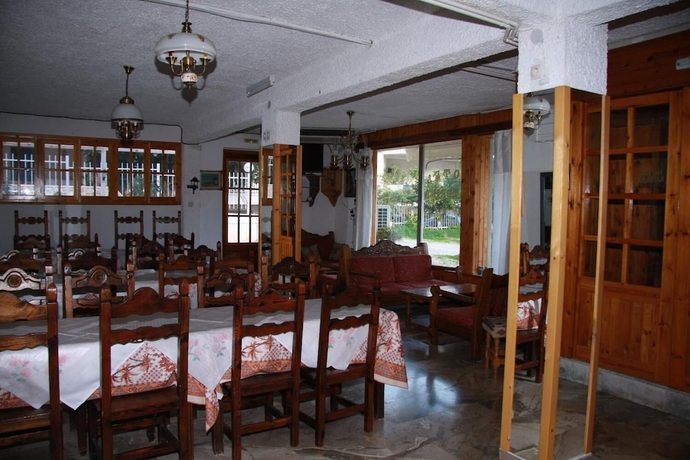 Imagen del bar/restaurante del Hotel Katerina, Tolo. Foto 5