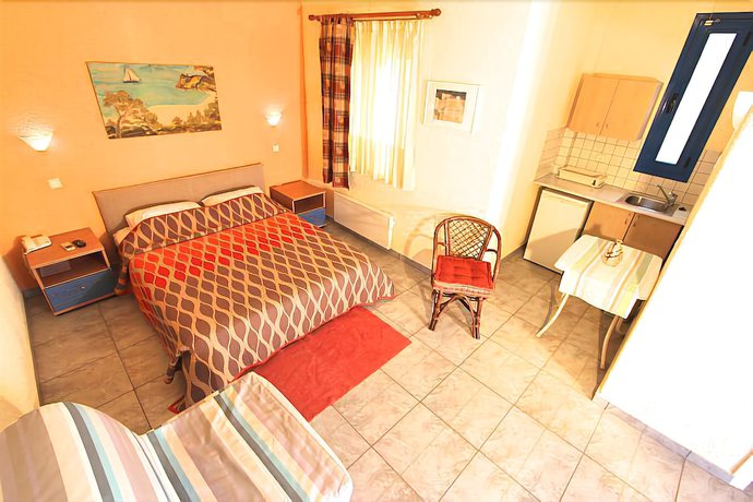 Imagen de la habitación del Hotel Katerina\'s Bungalows. Foto 3