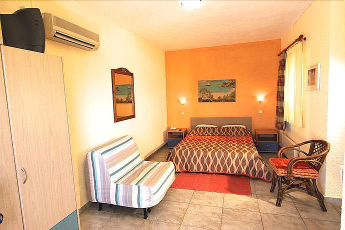 Imagen de la habitación del Hotel Katerina\'s Bungalows. Foto 13