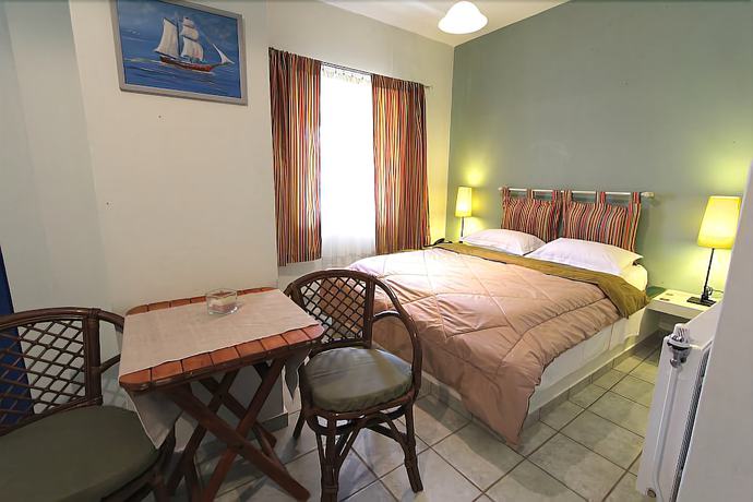 Imagen de la habitación del Hotel Katerina\'s Bungalows. Foto 15