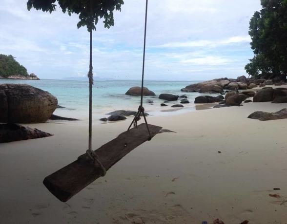 Imagen de los exteriores del Hotel Kathalee Beach Resort Koh Lipe. Foto 11
