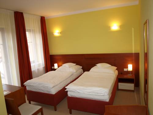 Imagen de la habitación del Hotel Katharein. Foto 3