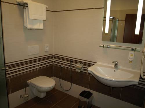 Imagen de la habitación del Hotel Katharein. Foto 4