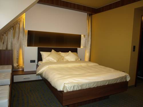 Imagen de la habitación del Hotel Katharein. Foto 5