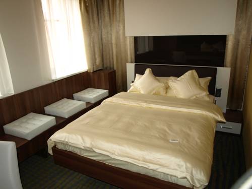 Imagen de la habitación del Hotel Katharein. Foto 10