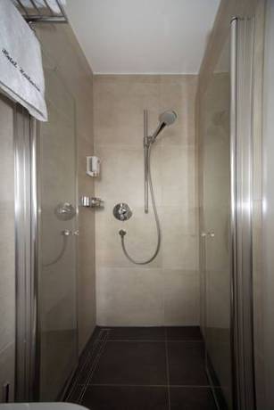 Imagen de la habitación del Hotel Katharina Garni. Foto 16