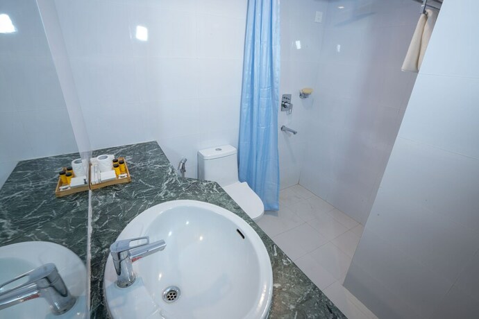 Imagen de la habitación del Hotel Kathmandu Business. Foto 20