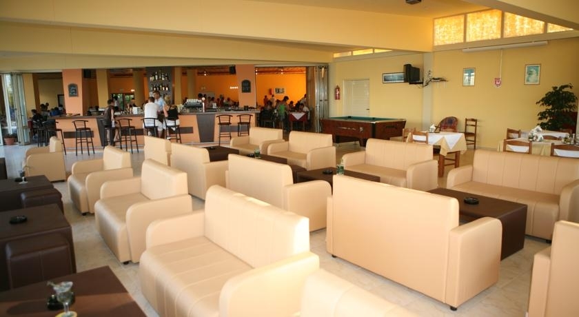 Imagen general del Hotel Kathrin Beach. Foto 10