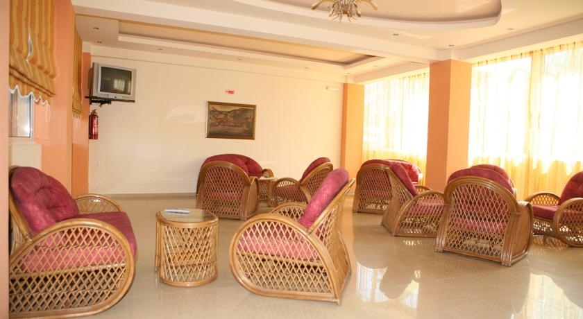 Imagen general del Hotel Kathrin Beach. Foto 11