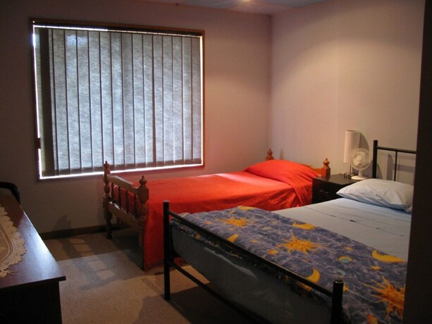 Imagen de la habitación del Hotel Kathys Place Bed and Breakfast. Foto 22