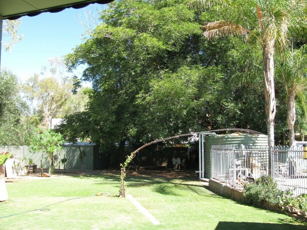 Imagen de los exteriores del Hotel Kathys Place Bed and Breakfast. Foto 28