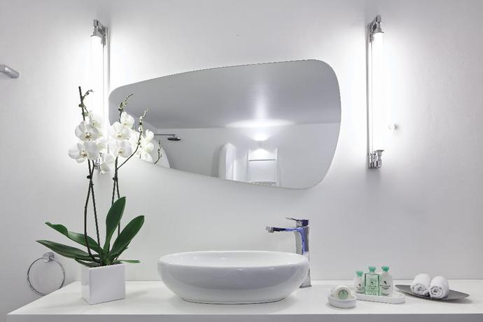 Imagen de la habitación del Hotel Katikies Chromata Santorini - The Leading Hotels Of The World. Foto 7