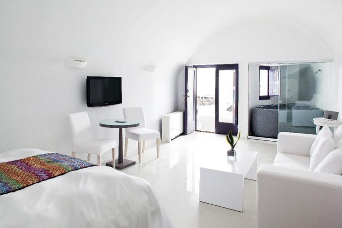 Imagen de la habitación del Hotel Katikies Chromata Santorini - The Leading Hotels Of The World. Foto 10