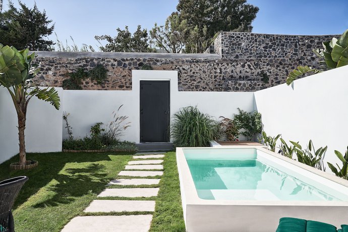 Imagen de los exteriores del Hotel Katikies Garden Santorini. Foto 11