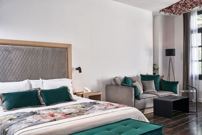 Imagen de la habitación del Hotel Katikies Garden Santorini. Foto 6