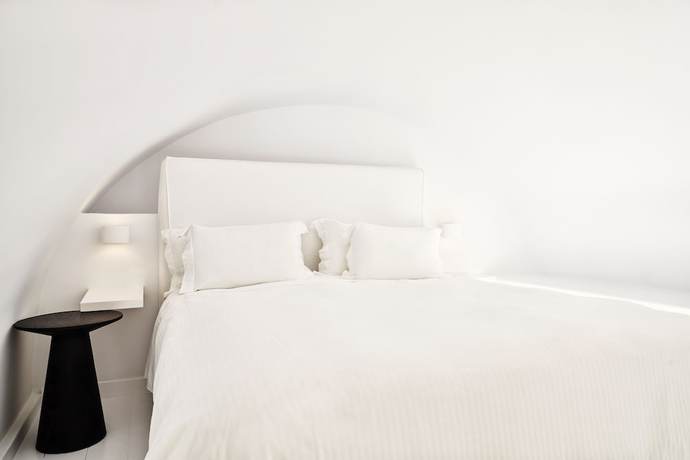 Imagen de la habitación del Hotel Katikies Santorini - The Leading Hotels Of The World. Foto 1