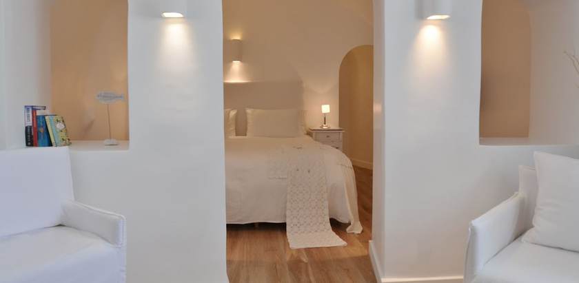 Imagen de la habitación del Hotel Katikies Santorini - The Leading Hotels Of The World. Foto 5