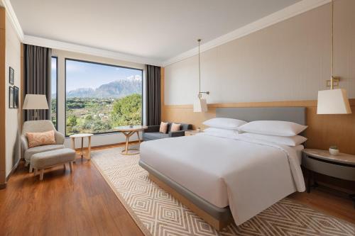 Imagen de la habitación del Hotel Katra Marriott Resort & Spa. Foto 13