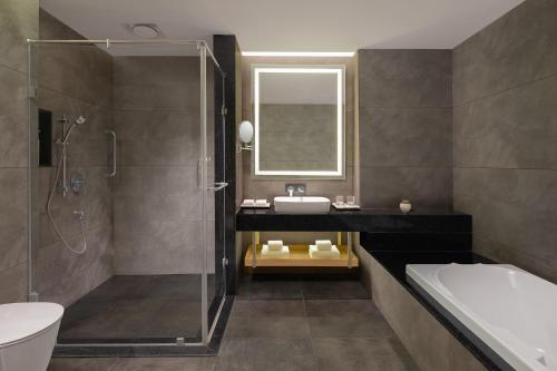 Imagen de la habitación del Hotel Katra Marriott Resort & Spa. Foto 15