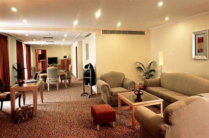 Imagen de la habitación del Hotel Katriya and Towers. Foto 6