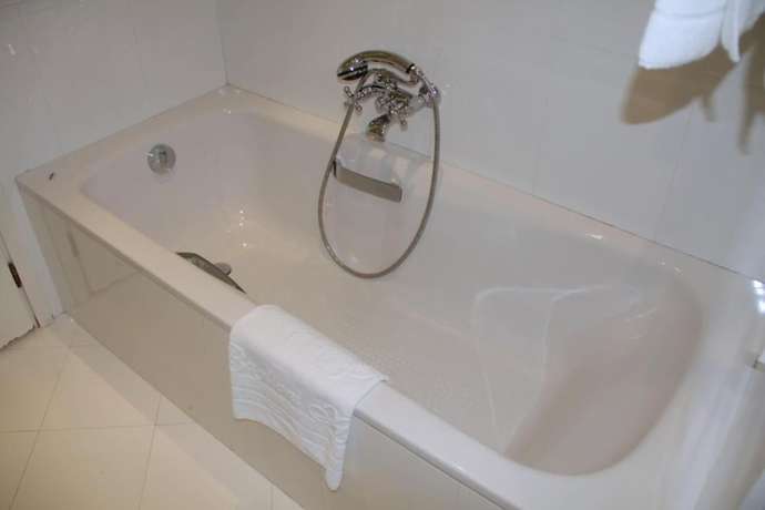 Imagen de la habitación del Hotel Katriya and Towers. Foto 15