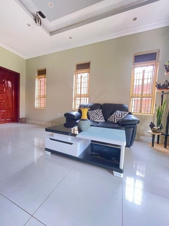 Imagen de los interiores del Hotel Katro City Suites. Foto 19