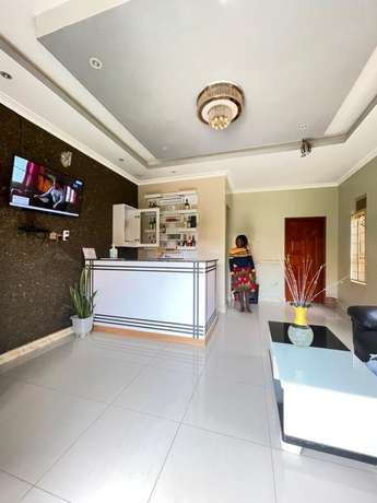 Imagen de los interiores del Hotel Katro City Suites. Foto 20