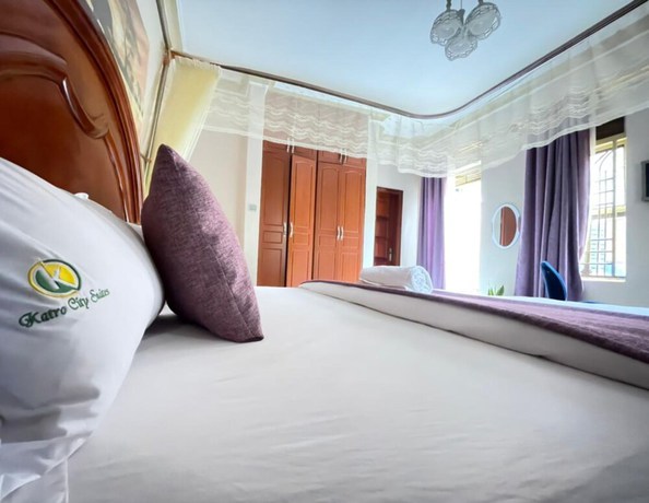 Imagen de la habitación del Hotel Katro City Suites. Foto 15
