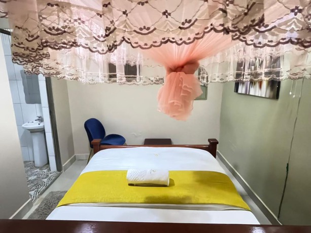 Imagen de la habitación del Hotel Katro City Suites. Foto 17