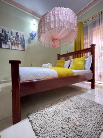 Imagen de la habitación del Hotel Katro City Suites. Foto 18