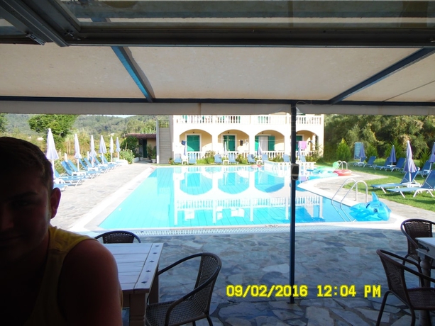 Imagen de los interiores del Hotel Katsaros Studios and Apartments. Foto 19