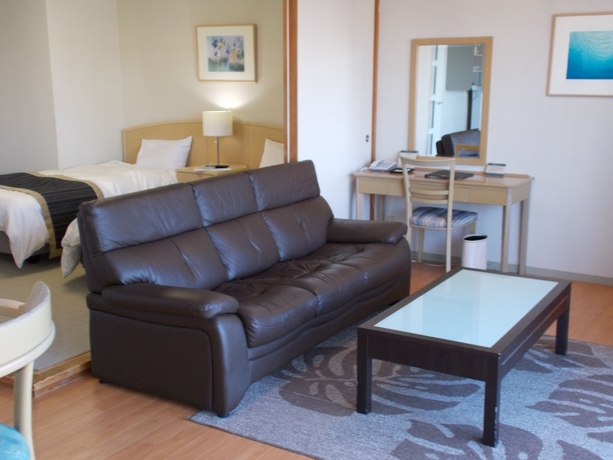 Imagen de la habitación del Hotel Katsuura Hilltop & Residence. Foto 5