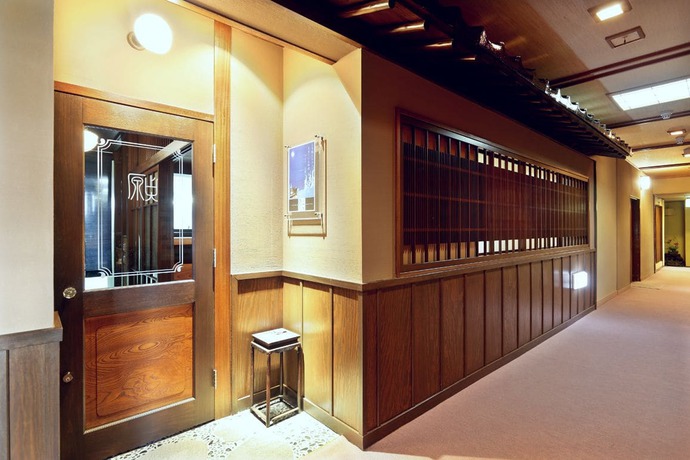 Imagen del bar/restaurante del Hotel Katsuzakikan. Foto 5
