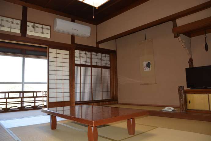 Imagen de la habitación del Hotel Katsuzakikan. Foto 8