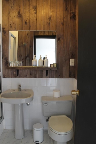 Imagen de la habitación del Hotel Kau Lodge. Foto 5