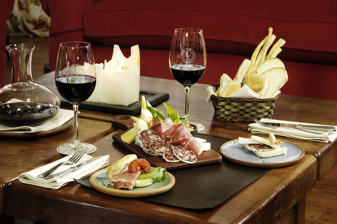 Imagen del bar/restaurante del Hotel Kau Yatun Boutique. Foto 5