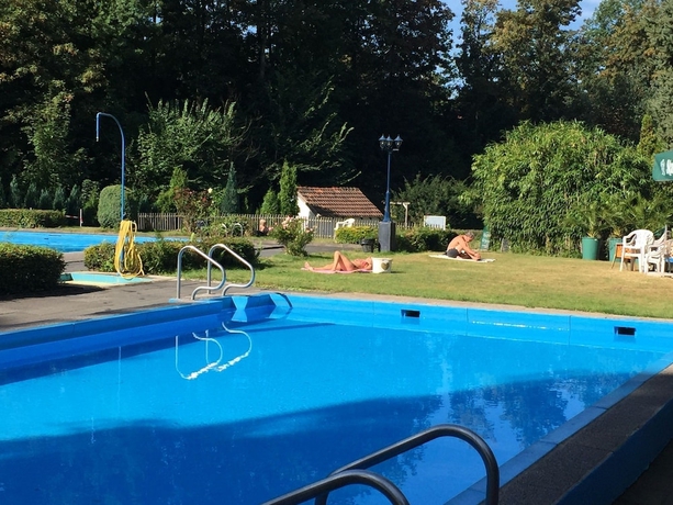 Imagen de la piscina del Hotel K&auml;mpgens - Hof. Foto 15