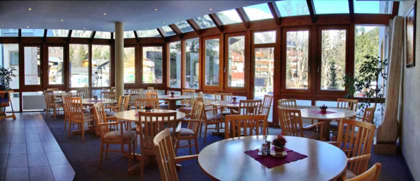 Imagen del bar/restaurante del Hotel K&auml;rntnerhof Mallnitz. Foto 4