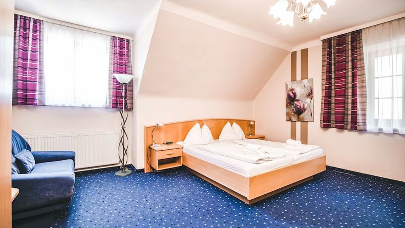 Imagen de la habitación del Hotel Kärntnerhof Velden by S4Y. Foto 17