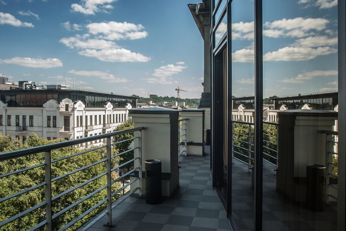 Imagen de los exteriores del Hotel Kaunas. Foto 10