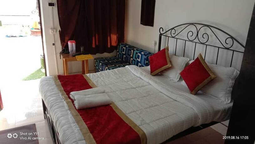 Imagen de la habitación del Hotel Kausani Retreat. Foto 16