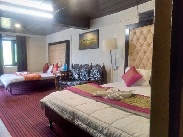 Imagen de la habitación del Hotel Kausani Retreat. Foto 20