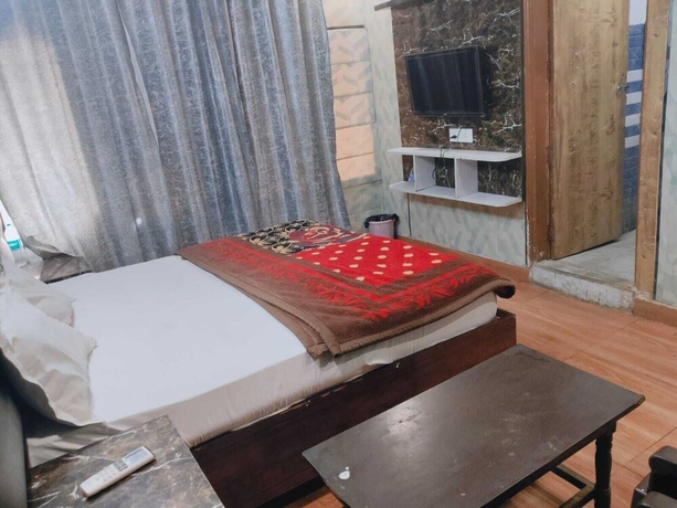 Imagen de la habitación del Hotel Kaushal. Foto 7
