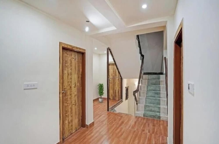 Imagen de los interiores del Hotel Kaushal. Foto 10