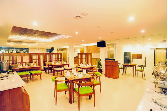 Imagen del bar/restaurante del Hotel Kautaman. Foto 5