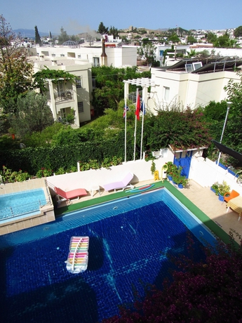 Imagen de la piscina del Hotel Kavala Studio. Foto 16