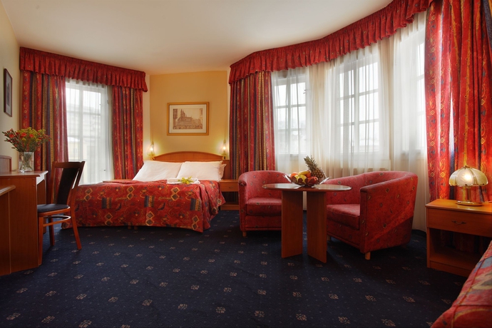 Imagen de la habitación del Hotel Kavalir. Foto 4