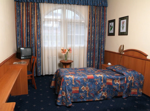 Imagen de la habitación del Hotel Kavalir. Foto 6