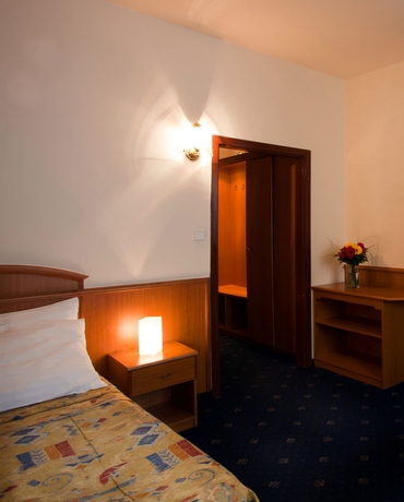 Imagen de la habitación del Hotel Kavalir. Foto 9